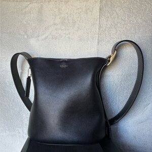 Coach Elegant Black Leather bleecker bucket bag